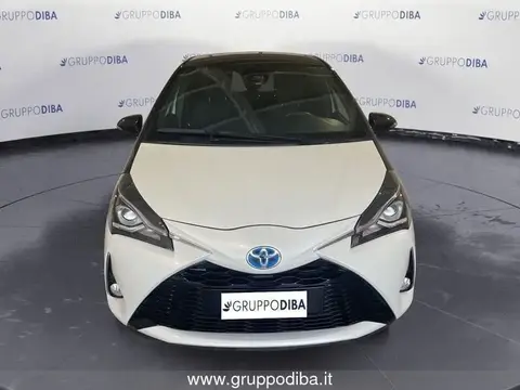 Used TOYOTA YARIS Hybrid 2018 Ad 