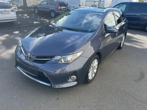 Used TOYOTA AURIS Petrol 2015 Ad 