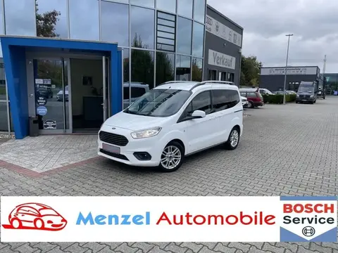 Used FORD TOURNEO Petrol 2019 Ad 