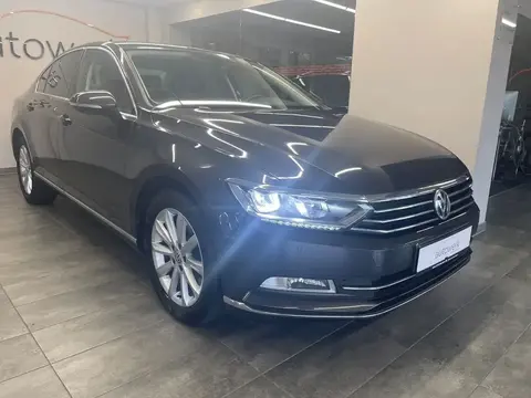 Used VOLKSWAGEN PASSAT Petrol 2017 Ad 