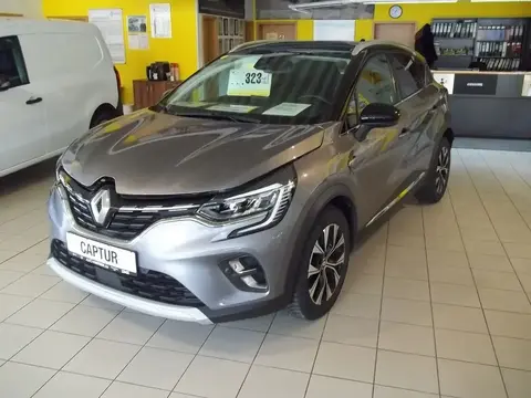 Used RENAULT CAPTUR Petrol 2023 Ad 