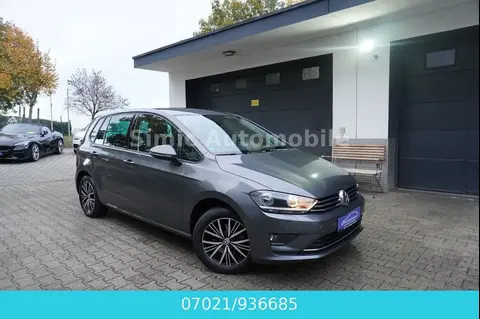 Used VOLKSWAGEN GOLF Petrol 2017 Ad 