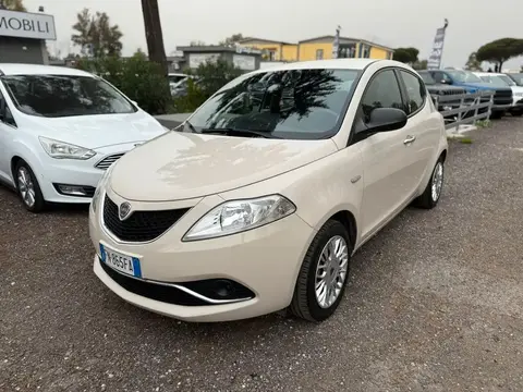 Annonce LANCIA YPSILON Essence 2018 d'occasion 