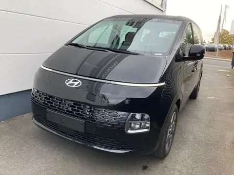 Used HYUNDAI STARIA Hybrid 2024 Ad 