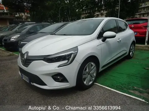 Used RENAULT CLIO Hybrid 2021 Ad 