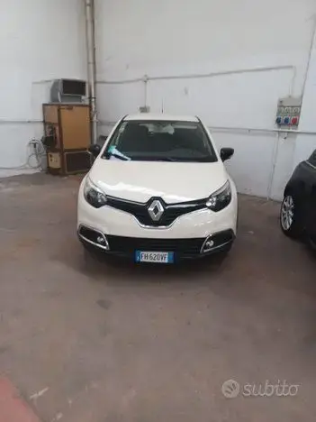 Used RENAULT CAPTUR Diesel 2017 Ad 