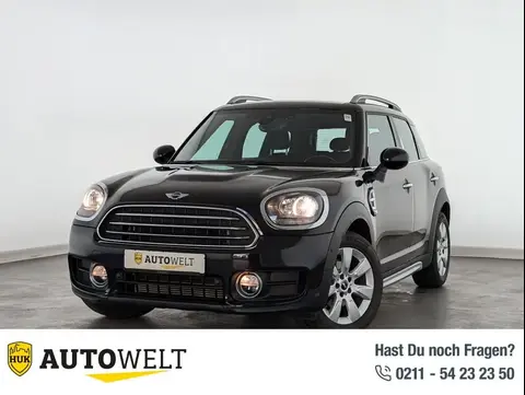 Used MINI ONE Petrol 2018 Ad Germany