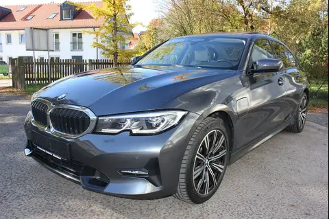 Used BMW SERIE 3 Hybrid 2019 Ad Germany