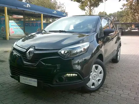 Used RENAULT CAPTUR Petrol 2017 Ad 