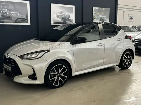 Used TOYOTA YARIS Hybrid 2020 Ad 