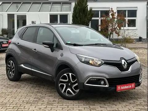 Used RENAULT CAPTUR Petrol 2016 Ad 