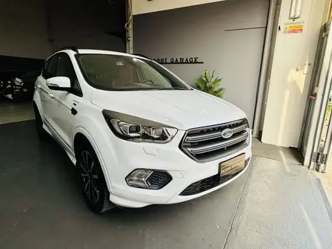 Annonce FORD KUGA Essence 2017 d'occasion 