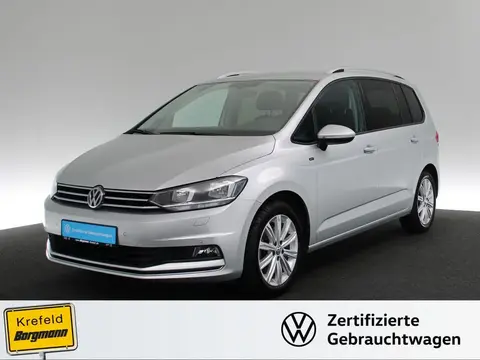 Used VOLKSWAGEN TOURAN Petrol 2019 Ad 