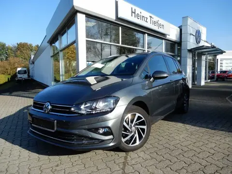 Used VOLKSWAGEN GOLF Petrol 2018 Ad 