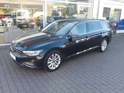 Used VOLKSWAGEN PASSAT Petrol 2024 Ad 