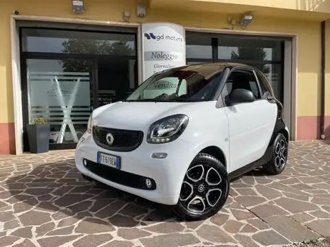 Annonce SMART FORTWO Essence 2019 d'occasion 