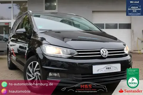 Used VOLKSWAGEN TOURAN Petrol 2017 Ad 