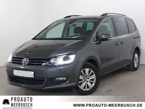 Used VOLKSWAGEN SHARAN Petrol 2022 Ad 