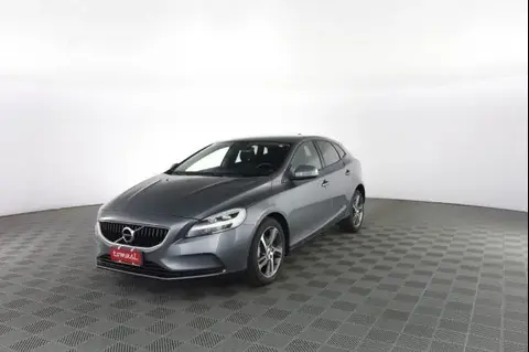 Used VOLVO V40 Diesel 2017 Ad 