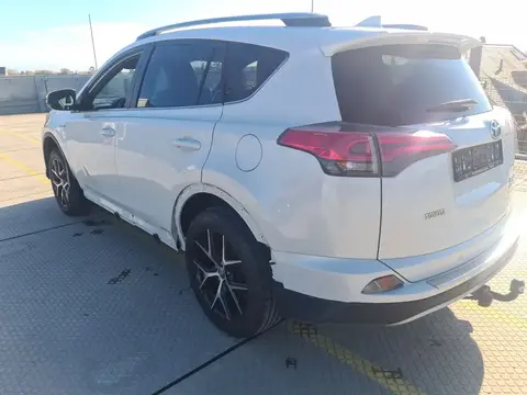 Used TOYOTA RAV4 Hybrid 2017 Ad 