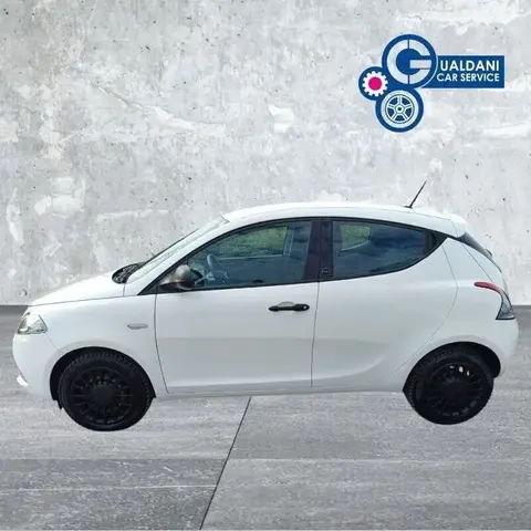 Used LANCIA YPSILON Hybrid 2021 Ad 