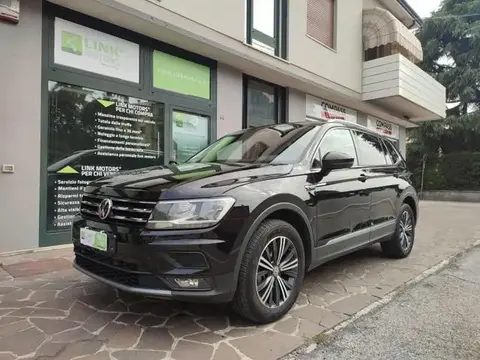 Used VOLKSWAGEN TIGUAN Diesel 2018 Ad 