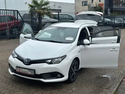 Used TOYOTA AURIS Hybrid 2018 Ad 