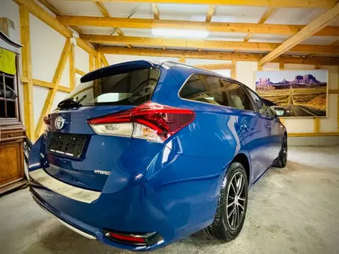 Used TOYOTA AURIS Hybrid 2019 Ad 