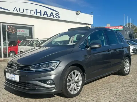 Used VOLKSWAGEN GOLF Petrol 2018 Ad 