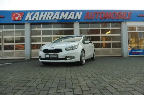 Used KIA CEED Petrol 2015 Ad 