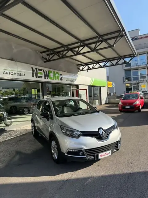 Used RENAULT CAPTUR Petrol 2015 Ad 