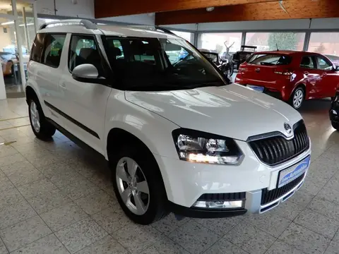 Used SKODA YETI Petrol 2015 Ad 