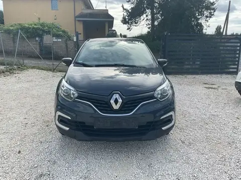 Used RENAULT CAPTUR Petrol 2018 Ad 