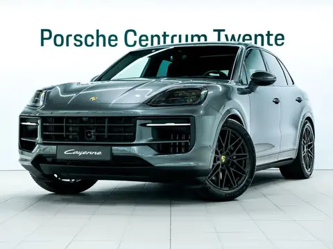 Used PORSCHE CAYENNE Hybrid 2024 Ad 