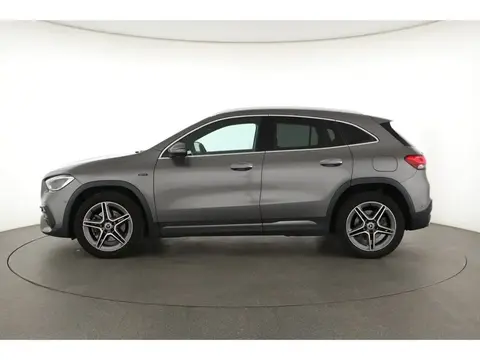 Used MERCEDES-BENZ CLASSE GLA Hybrid 2021 Ad 