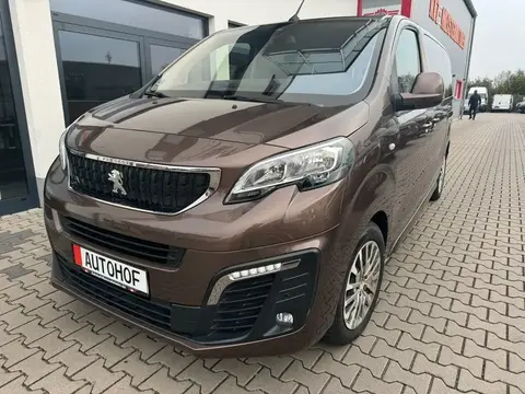 Used PEUGEOT TRAVELLER Diesel 2018 Ad 