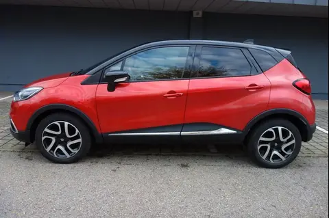 Used RENAULT CAPTUR Petrol 2016 Ad 