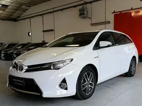 Used TOYOTA AURIS Hybrid 2015 Ad 