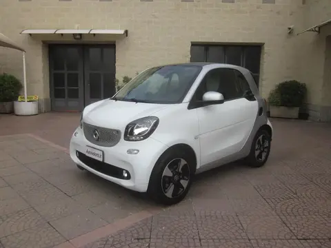 Annonce SMART FORTWO Essence 2018 d'occasion 