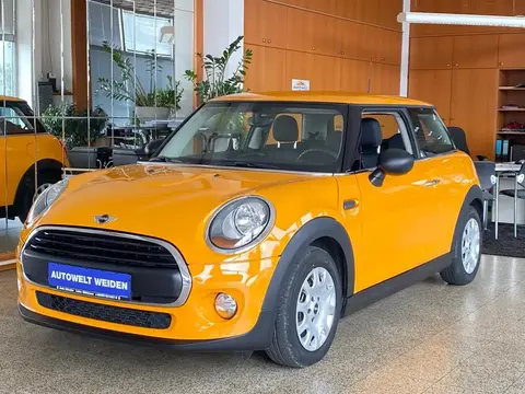 Used MINI ONE Petrol 2015 Ad 