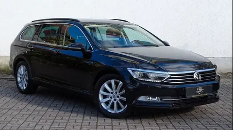 Used VOLKSWAGEN PASSAT Petrol 2015 Ad 