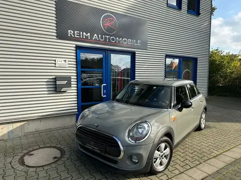 Used MINI COOPER Petrol 2018 Ad 