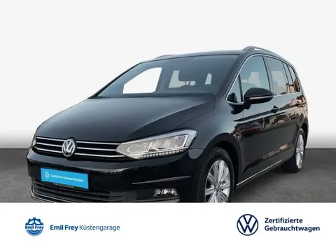 Used VOLKSWAGEN TOURAN Diesel 2017 Ad 