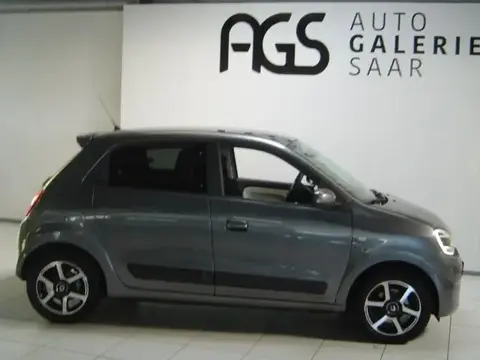 Used RENAULT TWINGO Petrol 2019 Ad 