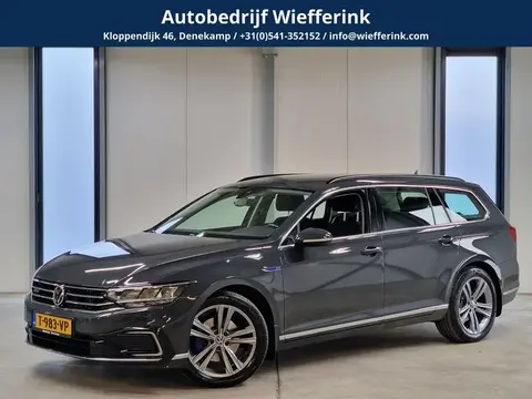 Used VOLKSWAGEN PASSAT Hybrid 2021 Ad 