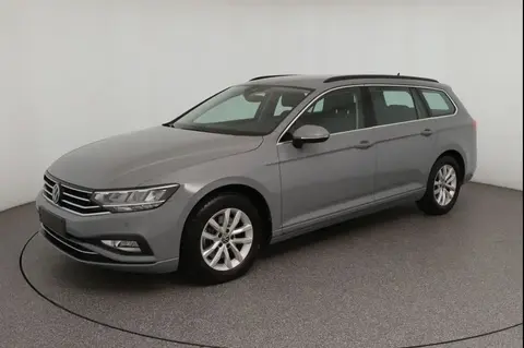 Used VOLKSWAGEN PASSAT Petrol 2022 Ad 