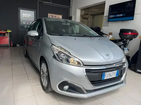 Used PEUGEOT 208 Petrol 2017 Ad 