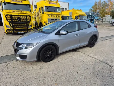 Used HONDA CIVIC Petrol 2016 Ad 