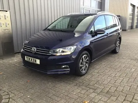 Used VOLKSWAGEN TOURAN Petrol 2017 Ad 