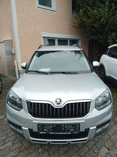 Annonce SKODA YETI Essence 2017 d'occasion 